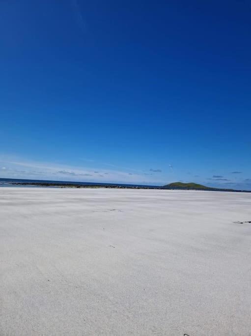 Loch An Eilean Pod Isle Of South Uist Villa Pollachara Eksteriør bilde