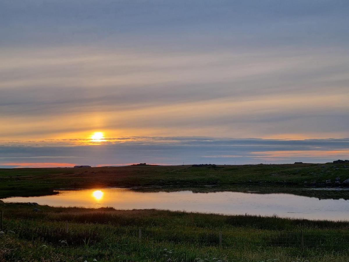 Loch An Eilean Pod Isle Of South Uist Villa Pollachara Eksteriør bilde